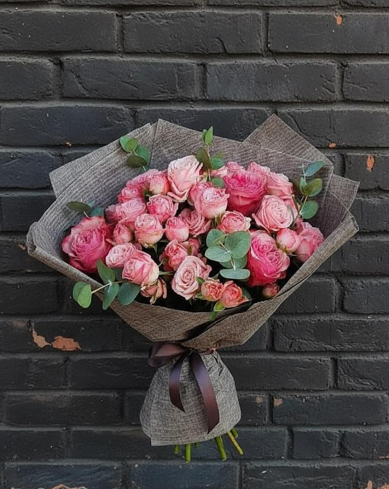 Букет цветов из: Розы в Мегете