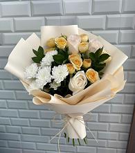 Букет цветов из:  Розы и Хризантемы в Мегете