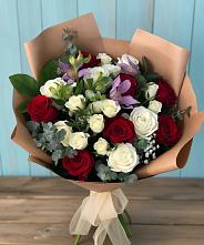 Букет цветов из:  Розы и Альстромерии в Мегете