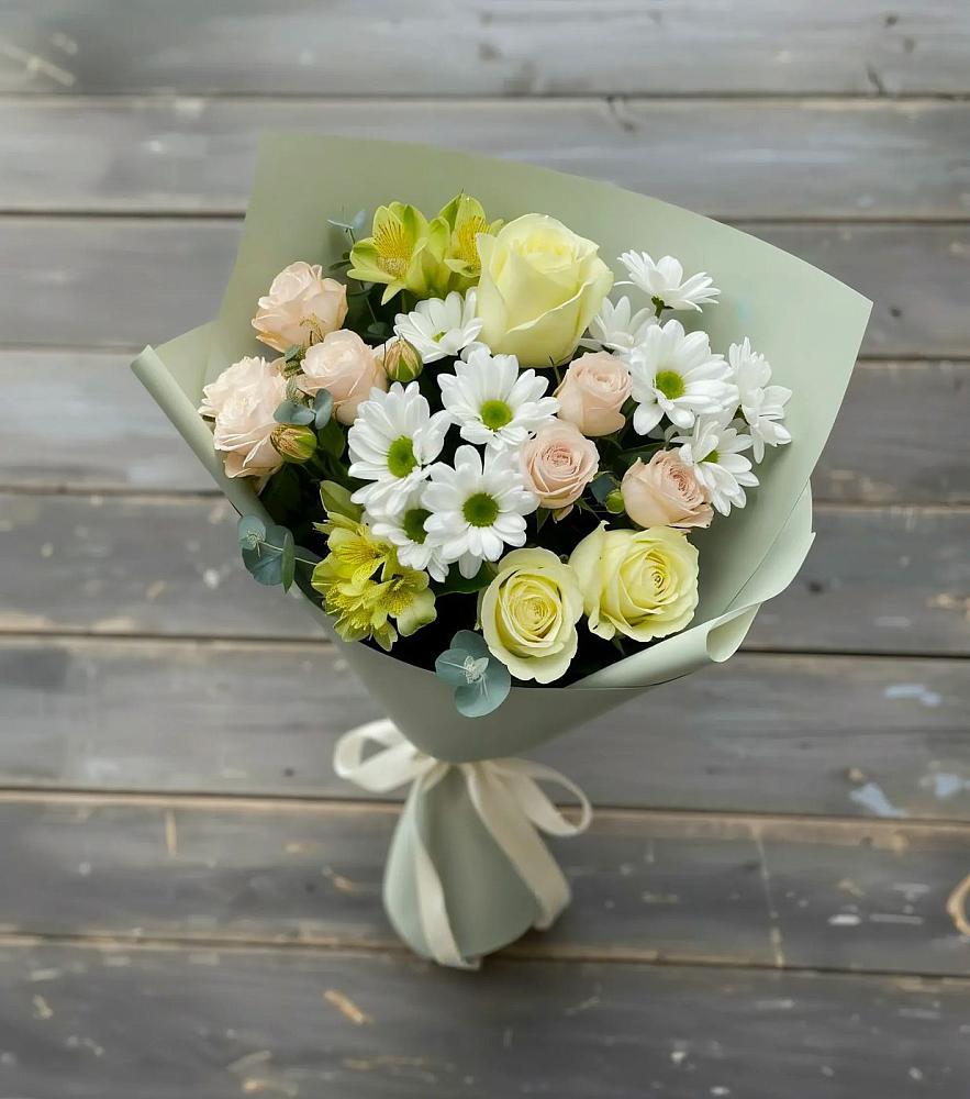 Букет цветов из: Альстромерии, Розы и Хризантемы в Мегете