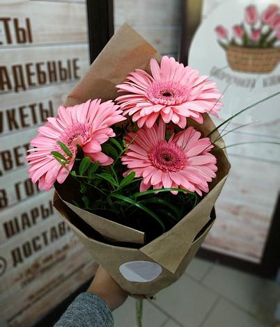 Букет цветов из: Герберы в Мегете