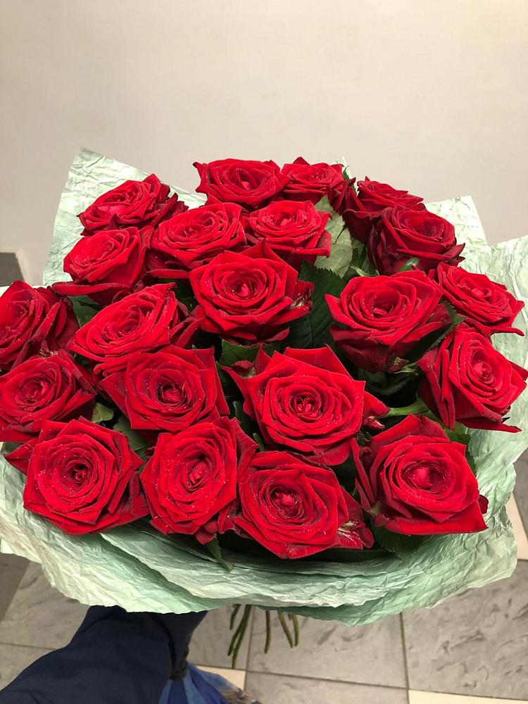 Розы Классика в Мегете Букет Классика в Мегете