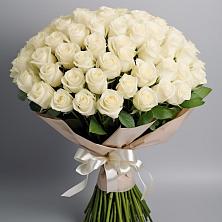 Букет 101 беля роза Белоснежка в Мегете