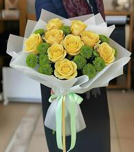 Букет цветов из:  Хризантемы и Розы в Мегете