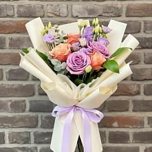 Букет цветов из:  Лизиантусы и Розы #REPLACE_PRED# Мегете