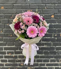 Букет цветов из:  Герберы и Хризантемы в Мегете