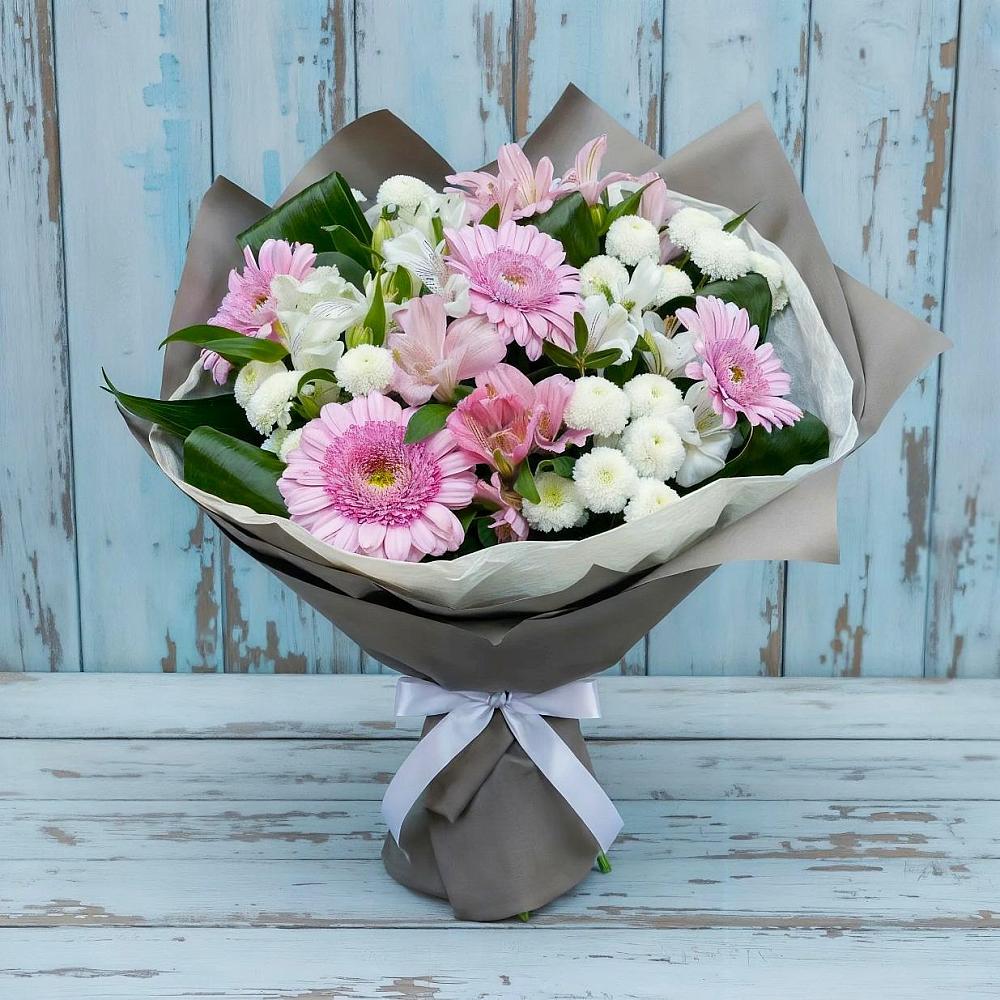 Букет цветов из: Герберы, Альстромерии и Хризантемы в Мегете