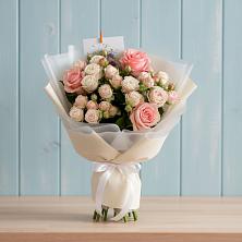 Букет цветов из:  Розы в Мегете