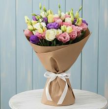 Букет цветов из:  Лизиантусы в Мегете