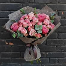 Букет цветов из:  Розы в Мегете