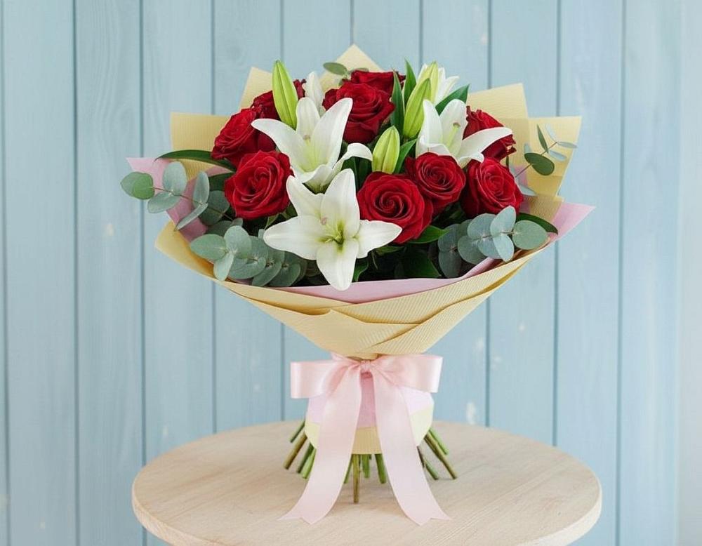 Букет цветов из: Лилии и Розы в Мегете